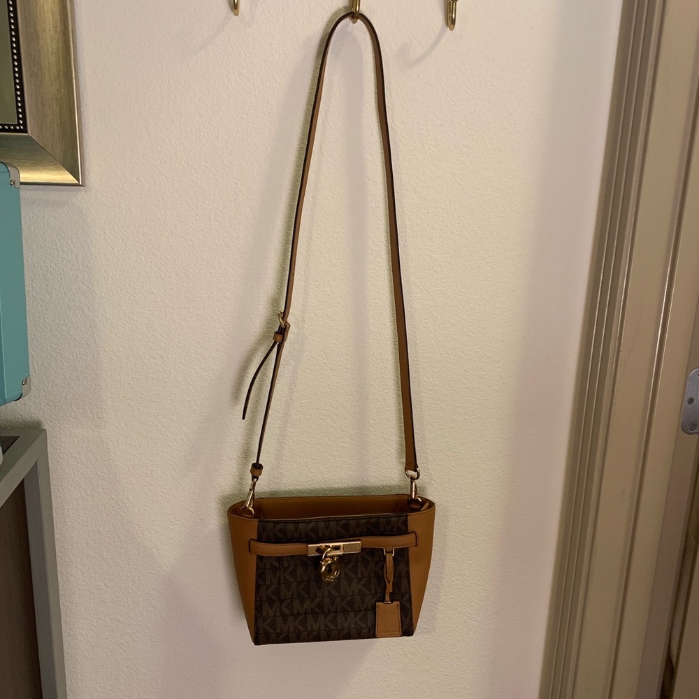 ☆ Michael Kors crossbody ☆